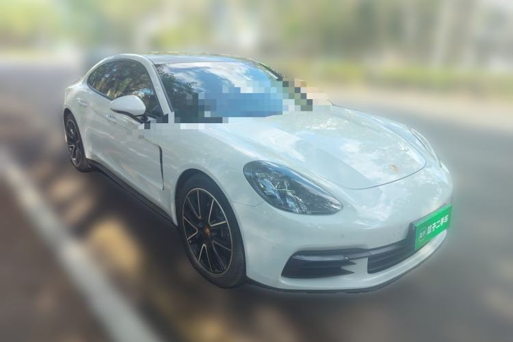 Used Porsche Panamera 2019 Panamera 2.9T Front Right 45 Deg