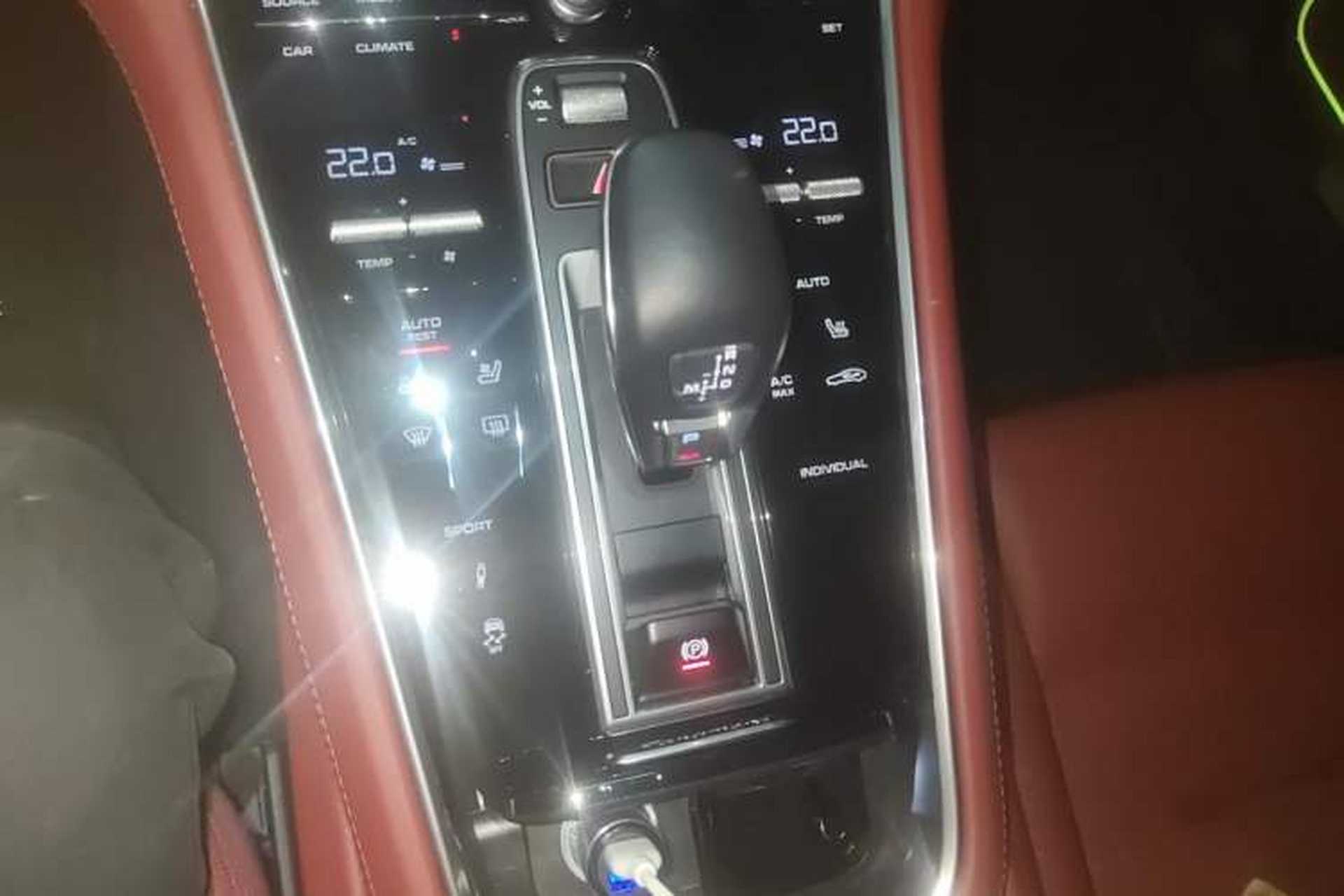 Used Porsche Panamera 2019 Panamera 4 Executive Long Wheelbase 2.9T Gear Lever
