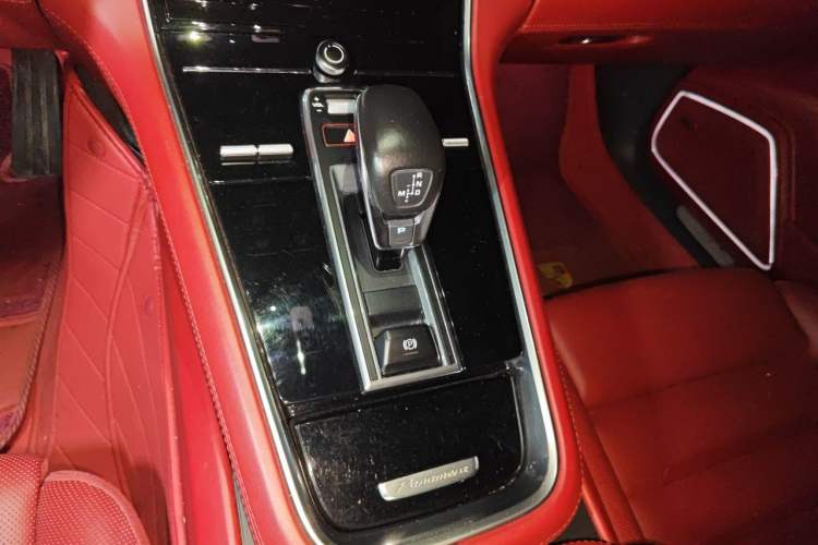Used Porsche Panamera 2019 Panamera 4 Executive Long Wheelbase 2.9T Gear Lever
