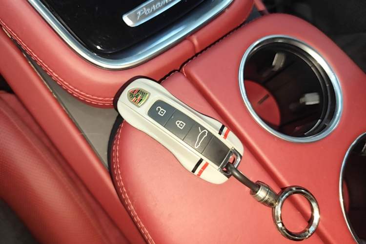 Used Porsche Panamera 2019 Panamera 2.9T Interior 1