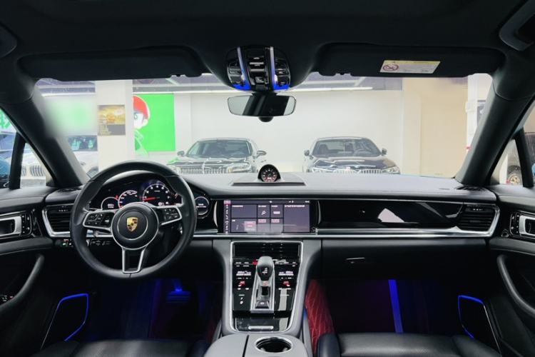 Used Porsche Panamera 2019 Panamera 2.9T Interior 1