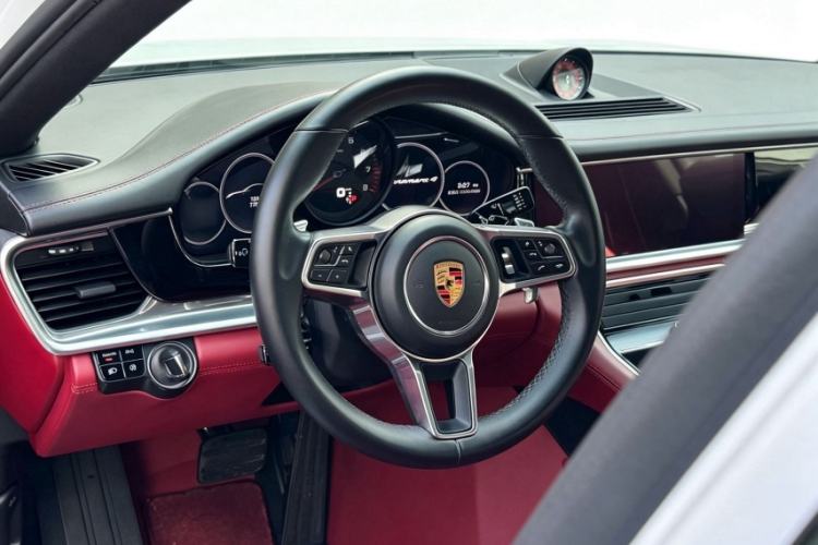 Used Porsche Panamera 2019 Panamera 4 Executive Long Wheelbase 2.9T Interior 2