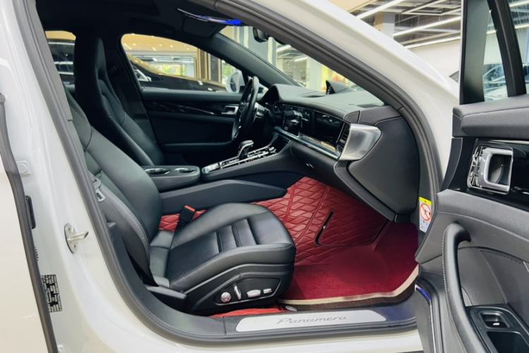 Used Porsche Panamera 2019 Panamera 2.9T Interior 6