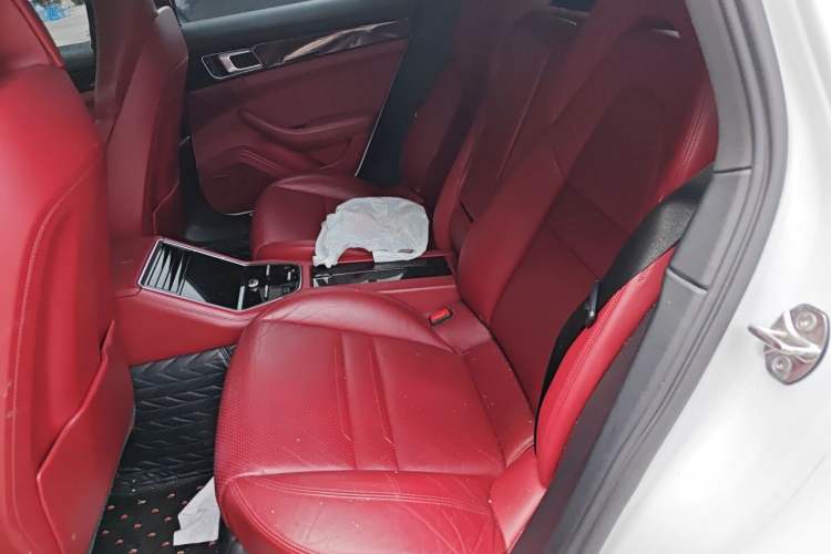Used Porsche Panamera 2019 Panamera 2.9T Left Rear Seat
