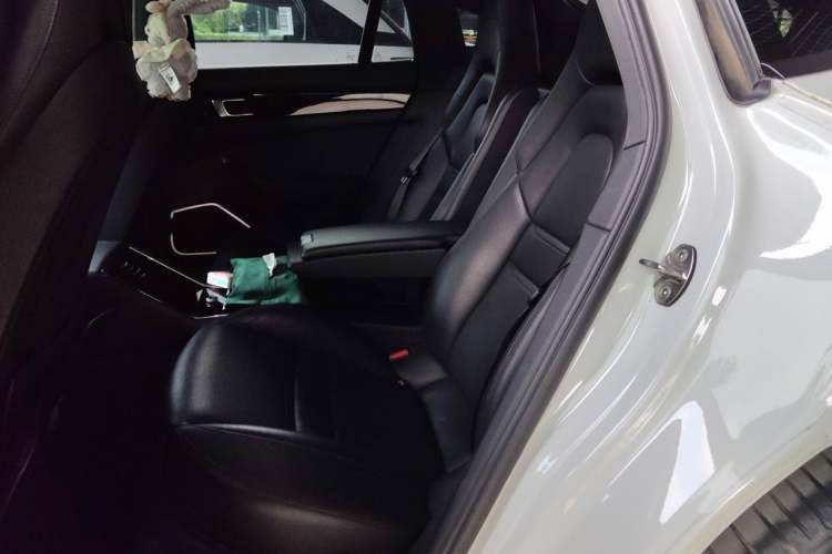 Used Porsche Panamera 2019 Panamera 2.9T Left Rear Seat
