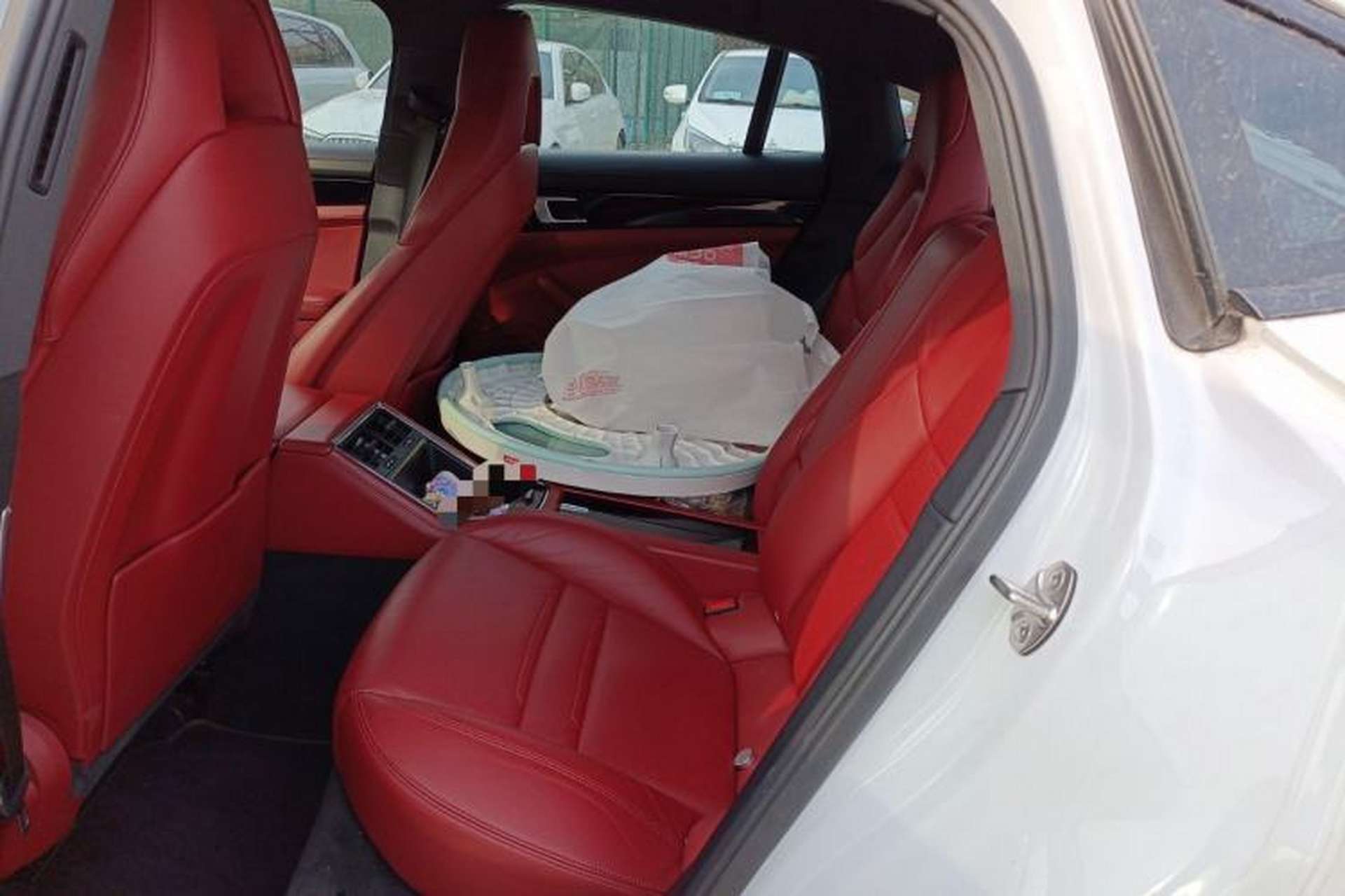 Used Porsche Panamera 2019 Panamera 2.9T Left Rear Seat