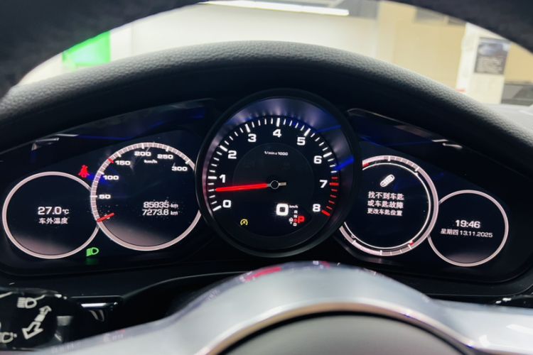 Used Porsche Panamera 2019 Panamera 2.9T Odometer Close Up