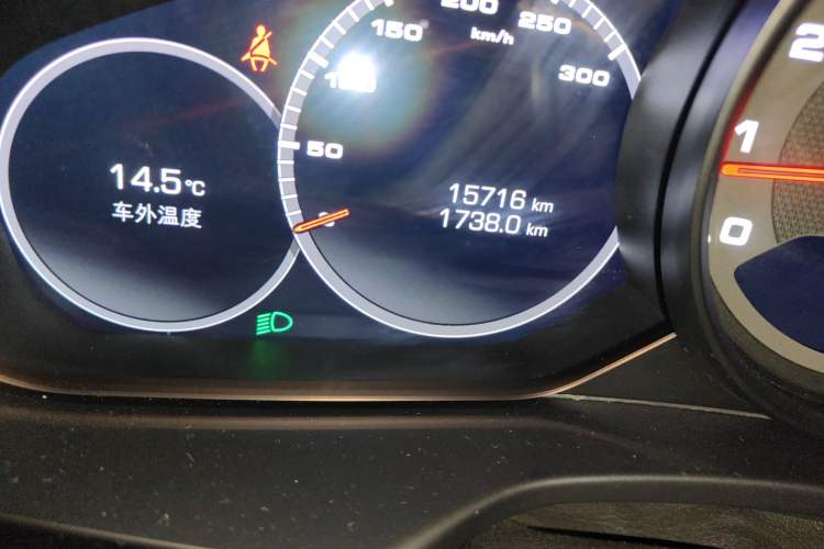 Used Porsche Panamera 2019 Panamera 4 Executive Long Wheelbase 2.9T Odometer Close Up