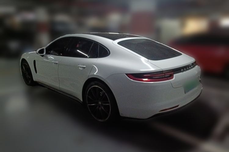 Used Porsche Panamera 2019 Panamera 2.9T Rear Left 45 Deg