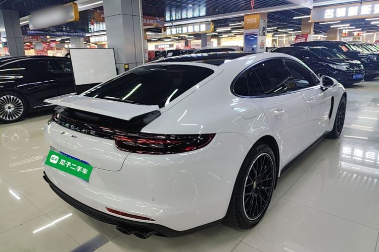 Used Porsche Panamera 2019 Panamera 2.9T Rear Right 45 Deg