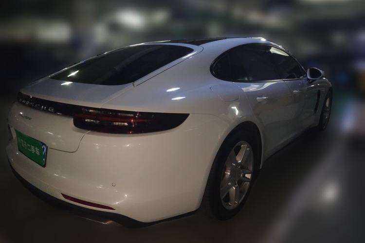 Used Porsche Panamera 2019 Panamera 2.9T Rear Right 45 Deg