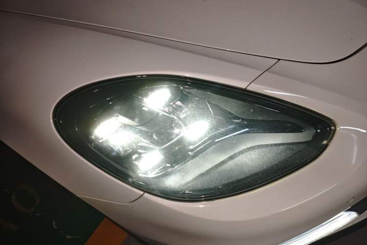 Used Porsche Panamera 2019 Panamera 4 Executive Long Wheelbase 2.9T Right Front Headlight