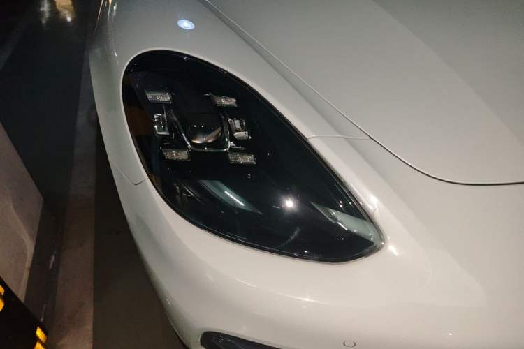 Used Porsche Panamera 2019 Panamera 2.9T Right Front Headlight