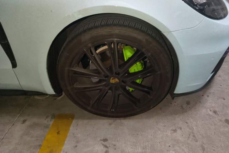 Used Porsche Panamera 2019 Panamera 2.9T Right Front Wheel Hub