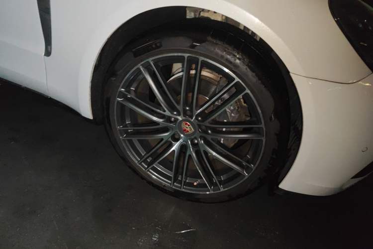 Used Porsche Panamera 2019 Panamera 4 Executive Long Wheelbase 2.9T Right Front Wheel Hub