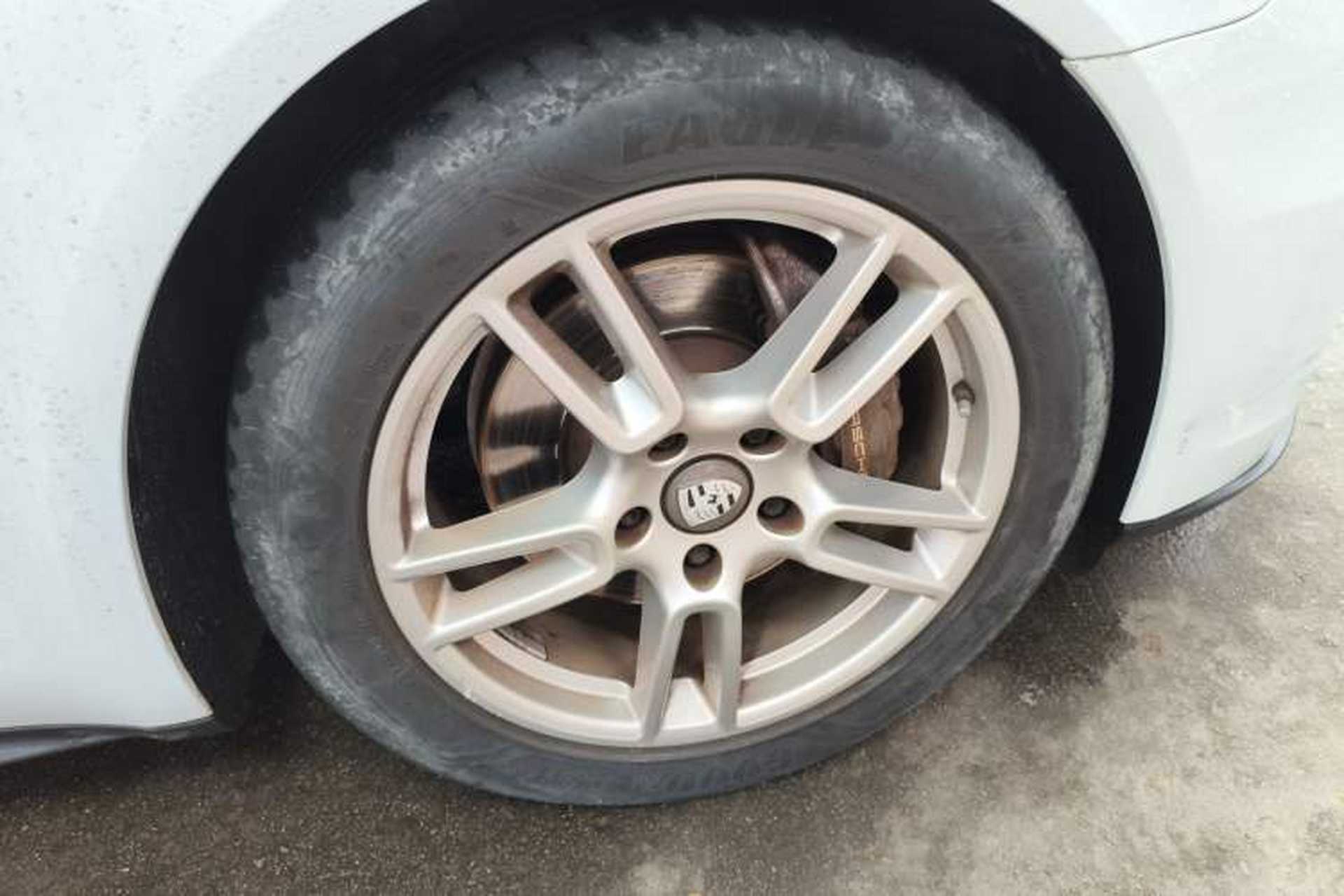 Used Porsche Panamera 2019 Panamera 4 Executive Long Wheelbase 2.9T Right Front Wheel Hub