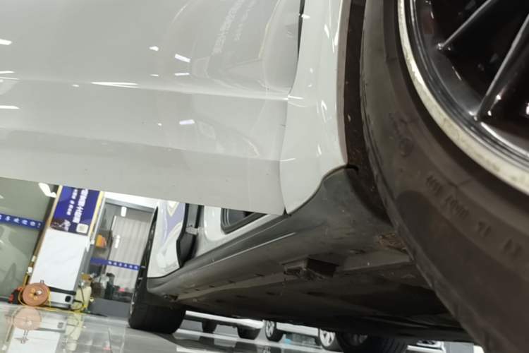Used Porsche Panamera 2019 Panamera 2.9T Right Side Sill