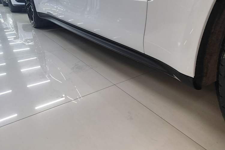 Used Porsche Panamera 2019 Panamera 2.9T Right Side Sill