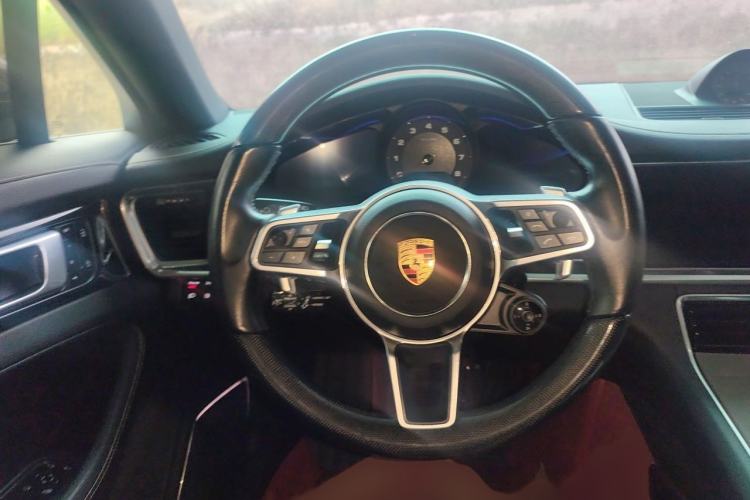 Used Porsche Panamera 2020 Panamera 10th Anniversary Edition 2.9T Steering Wheel