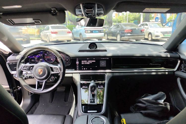 Used Porsche Panamera 2020 Panamera 10th Anniversary Edition 2.9T Center Console
