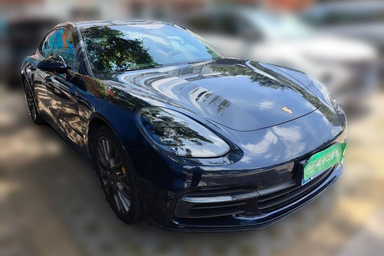 Used Porsche Panamera 2020 Panamera 10th Anniversary Edition 2.9T Front Right 45 Deg