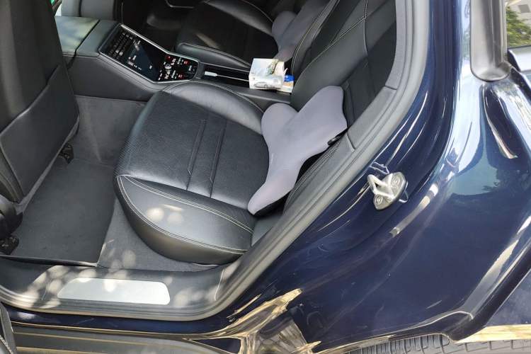 Used Porsche Panamera 2020 Panamera 10th Anniversary Edition 2.9T Left Rear Seat
