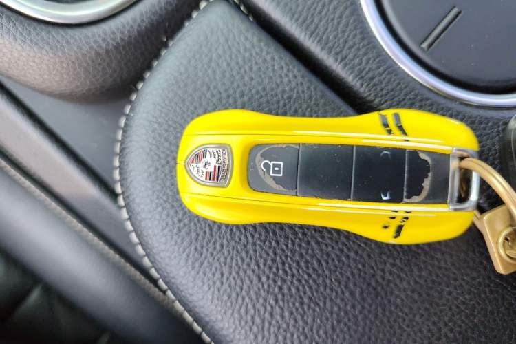 Used Porsche Panamera 2020 Panamera 10th Anniversary Edition 2.9T Vehicle Key