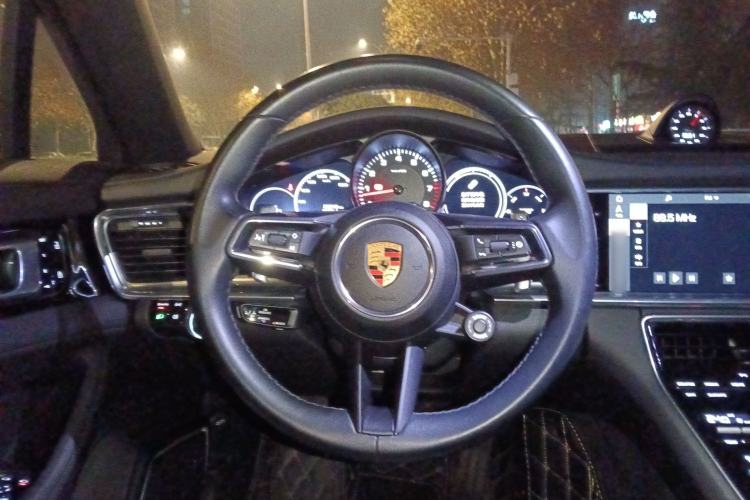 Used Porsche Panamera 2020 Panamera 10th Anniversary Edition 2.9T Steering Wheel