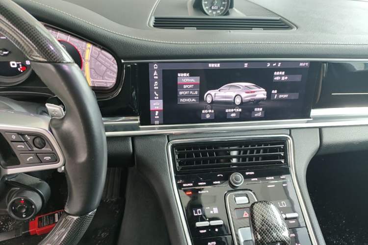 Used Porsche Panamera 2020 Panamera 10th Anniversary Edition 2.9T Audio And AC Panel