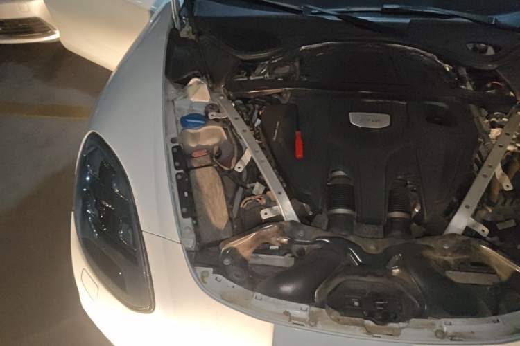 Used Porsche Panamera 2020 Panamera 10th Anniversary Edition 2.9T Engine Bay Right