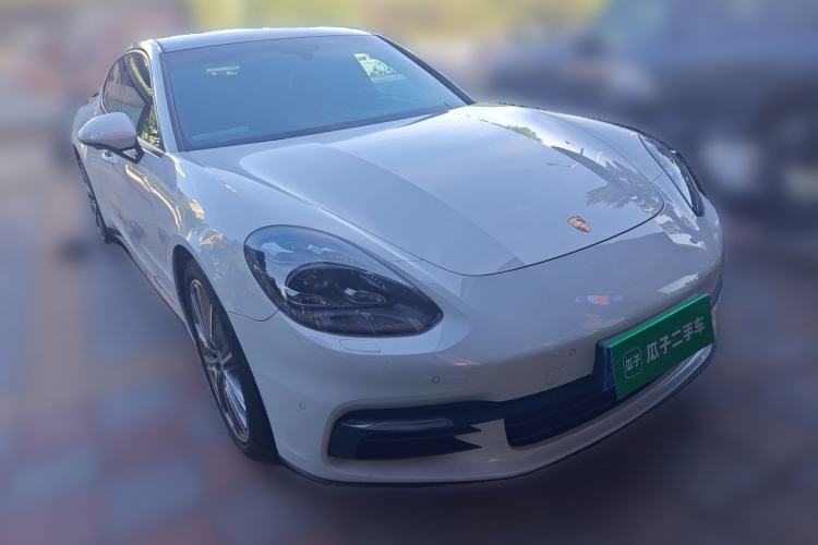 Used Porsche Panamera 2020 Panamera 10th Anniversary Edition 2.9T Front Right 45 Deg