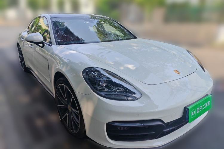 Used Porsche Panamera 2020 Panamera 10th Anniversary Edition 2.9T Front Right 45 Deg