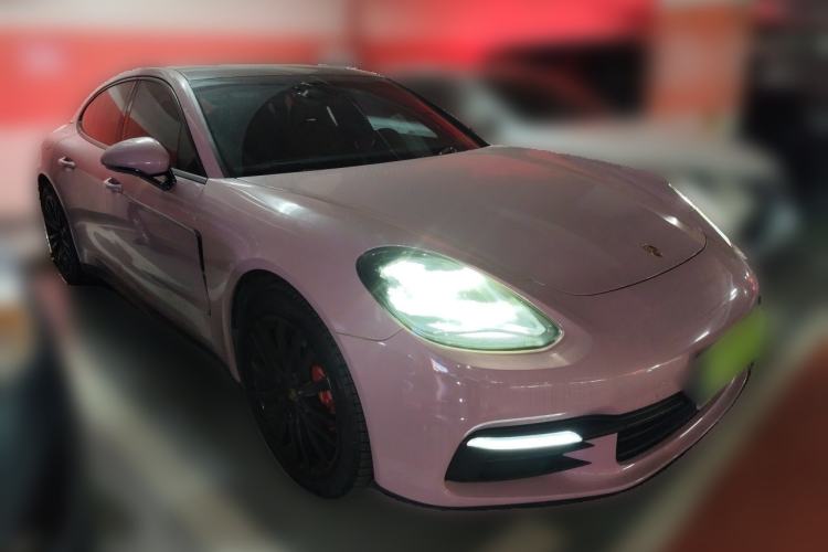 Used Porsche Panamera 2020 Panamera 10th Anniversary Edition 2.9T Front Right 45 Deg