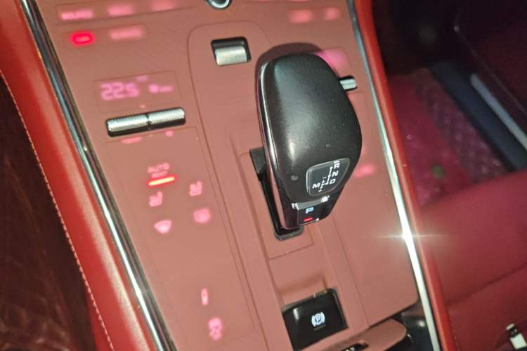 Used Porsche Panamera 2020 Panamera 10th Anniversary Edition 2.9T Gear Lever