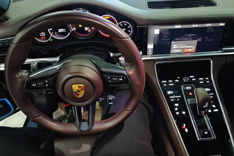 Used Porsche Panamera 2021 Panamera 2.9T Center Console