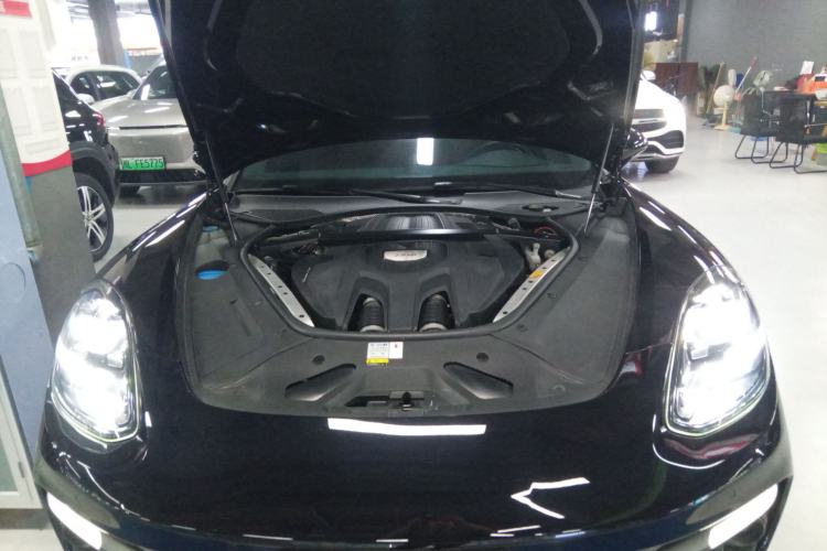 Used Porsche Panamera 2021 Panamera 2.9T Engine Bay