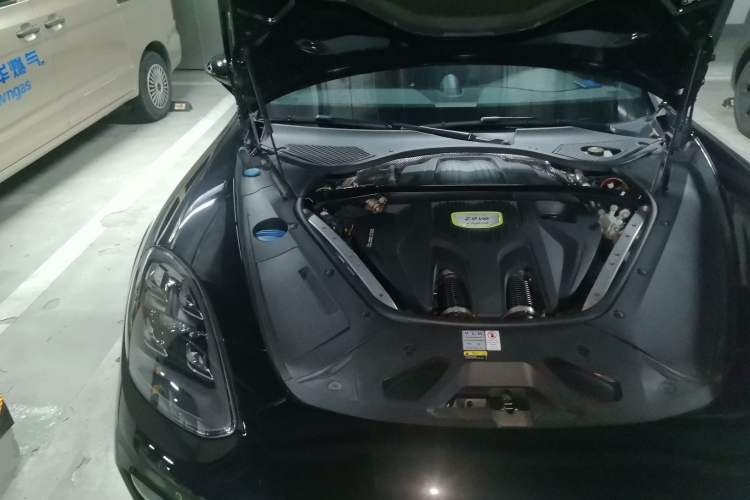 Used Porsche Panamera 2021 Panamera 4 E-Hybrid 2.9T Engine Bay Right