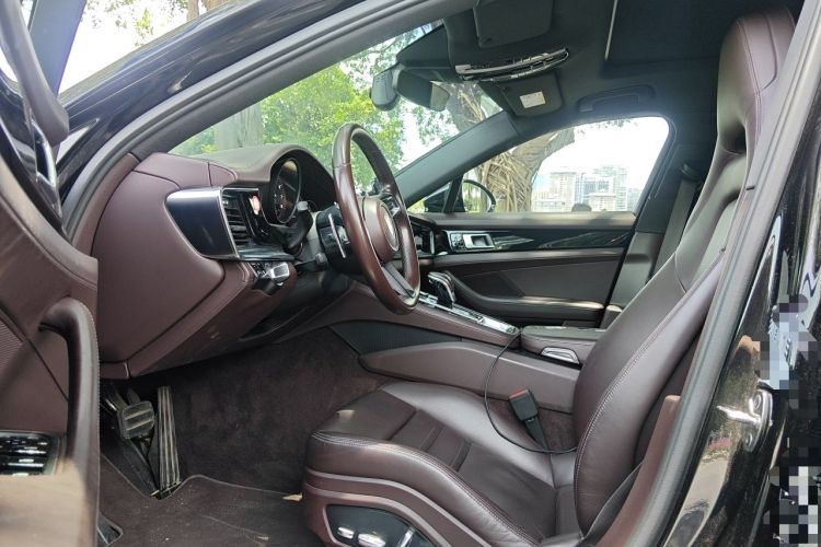 Used Porsche Panamera 2021 Panamera Executive Long Wheelbase 2.9T Left Front Seat