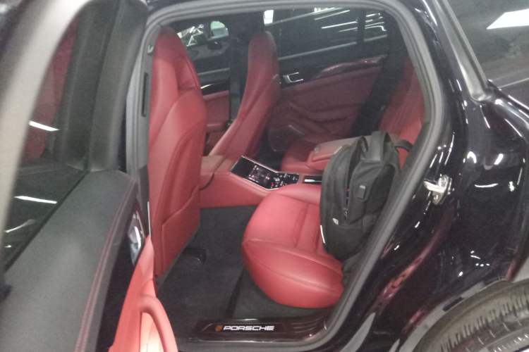Used Porsche Panamera 2021 Panamera 2.9T Left Rear Seat