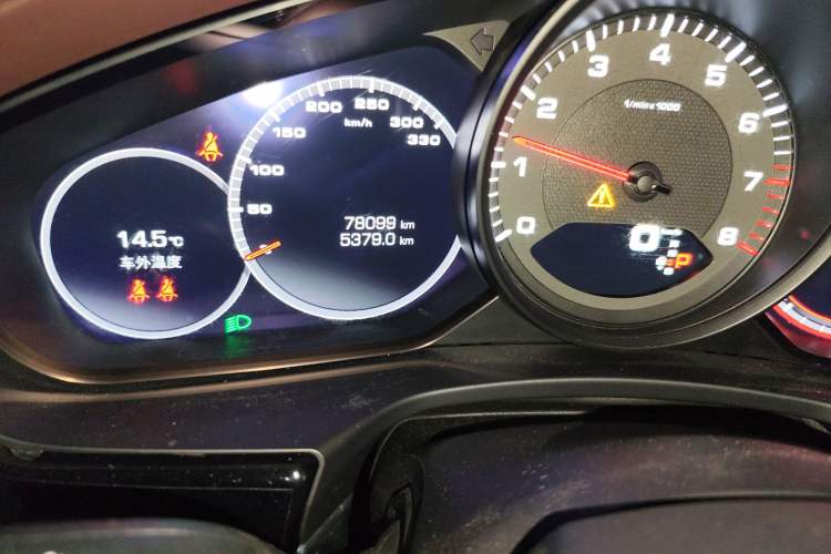 Used Porsche Panamera 2021 Panamera 4 Sport Turismo 2.9T Odometer Close Up