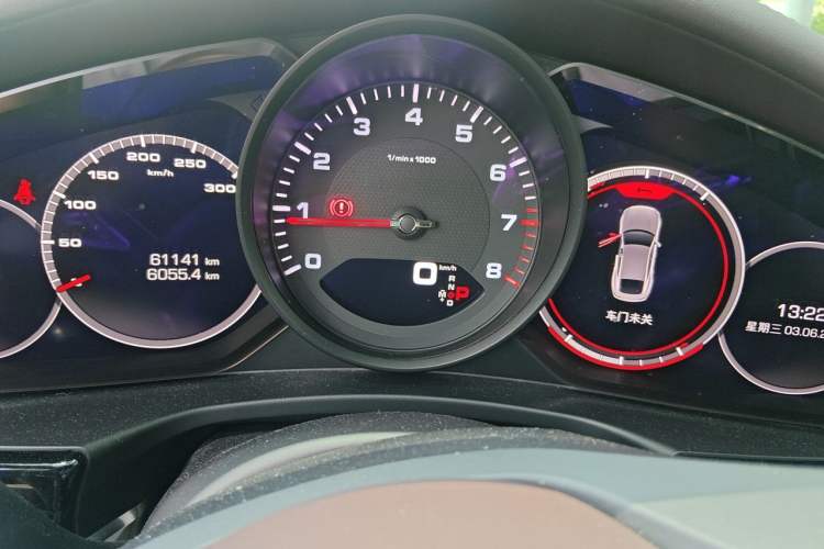 Used Porsche Panamera 2021 Panamera Executive Long Wheelbase 2.9T Odometer Close Up