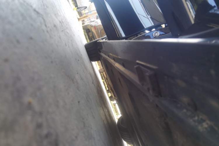 Used Porsche Panamera 2021 Panamera 2.9T Right Side Sill