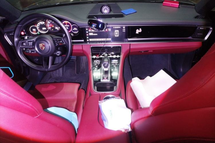 Used Porsche Panamera 2021 Panamera Executive Long Wheelbase 2.9T Center Console
