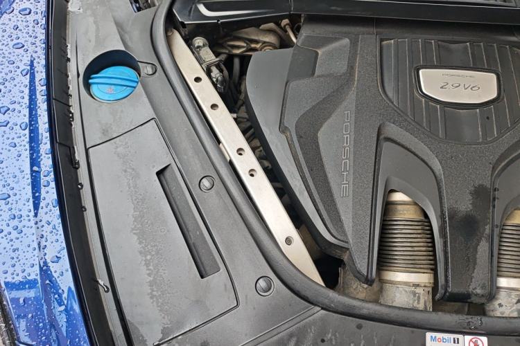 Used Porsche Panamera 2021 Panamera 2.9T Engine Bay Right