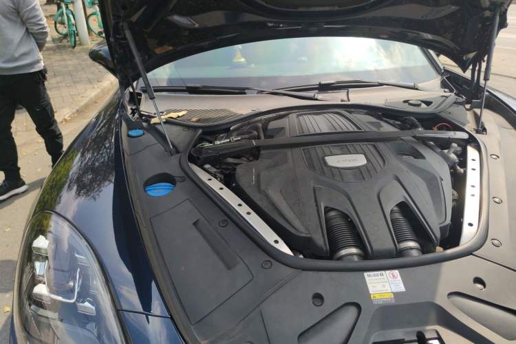 Used Porsche Panamera 2021 Panamera 2.9T Engine Bay Right