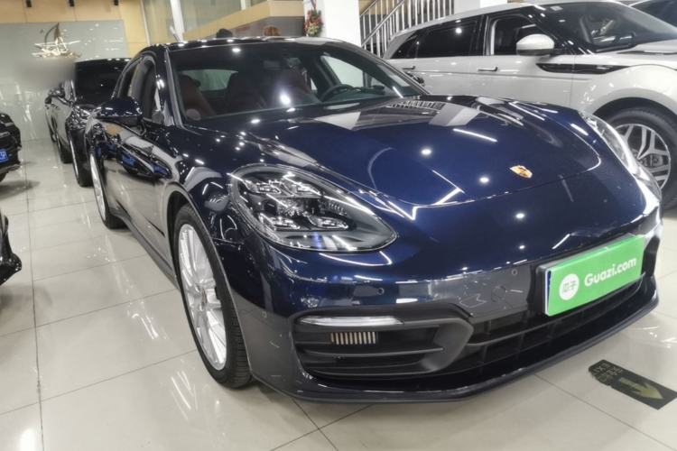 Used Porsche Panamera 2021 Panamera 2.9T Front Right 45 Deg
