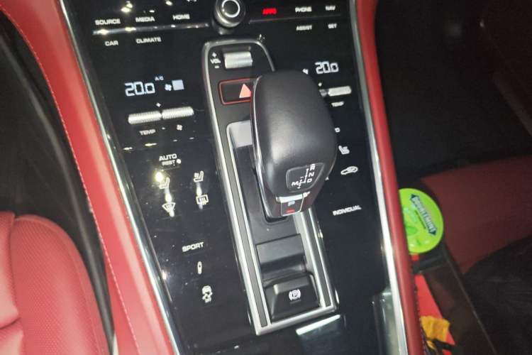 Used Porsche Panamera 2021 Panamera Executive Long Wheelbase 2.9T Gear Lever