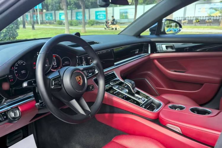 Used Porsche Panamera 2021 Panamera 2.9T Interior 1