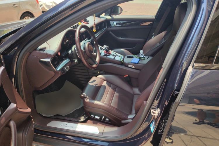 Used Porsche Panamera 2021 Panamera Executive Long Wheelbase 2.9T Left Front Seat