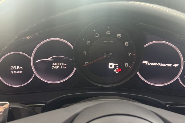 Used Porsche Panamera 2021 Panamera 4 Executive Long Wheelbase 2.9T Odometer Close Up